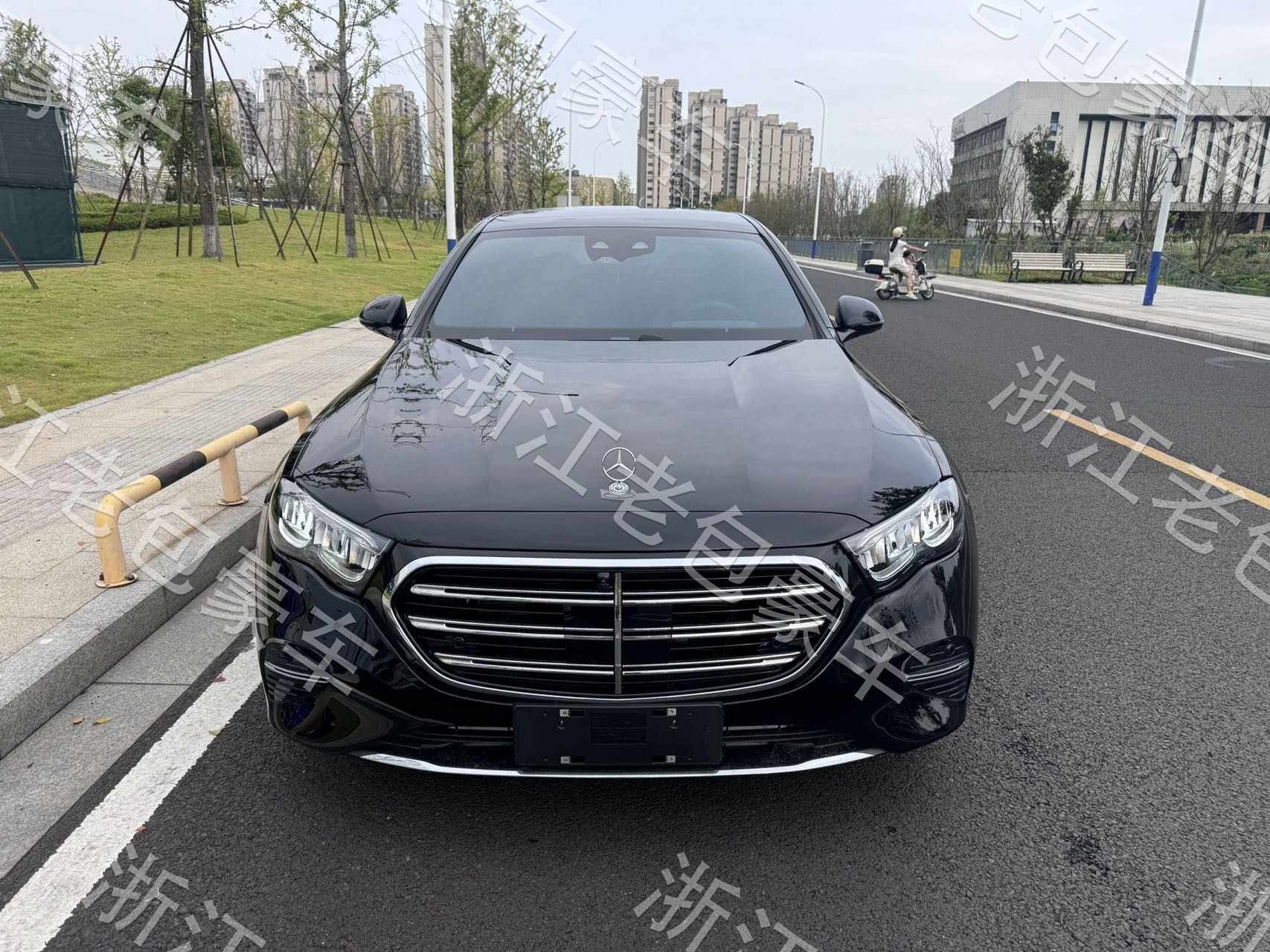 2025款 奔驰 E300